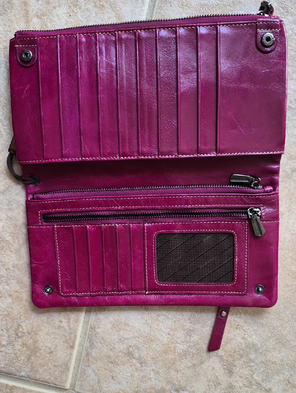 Leather Wallet/Wristlet.